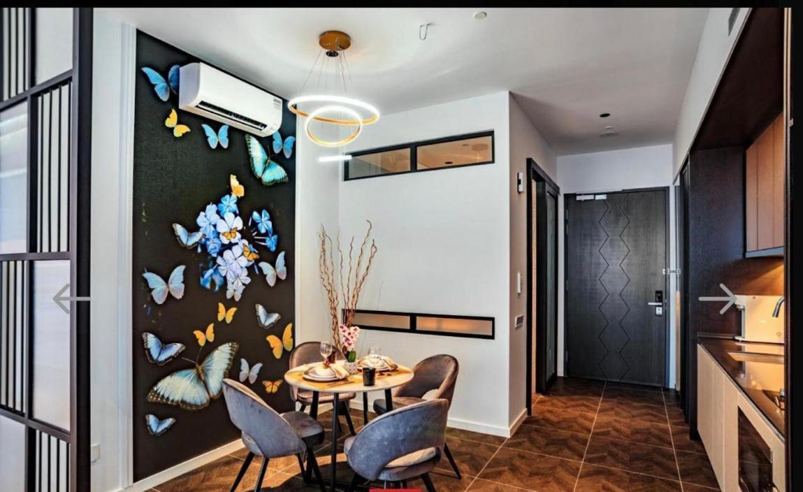 Scarletz Suites Klcc By Gc Luxury Suites Kuala Lumpur Bagian luar foto