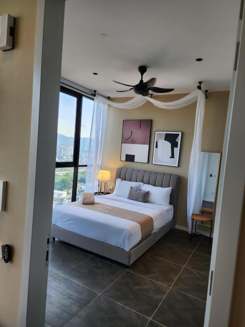 Scarletz Suites Klcc By Gc Luxury Suites Kuala Lumpur Bagian luar foto