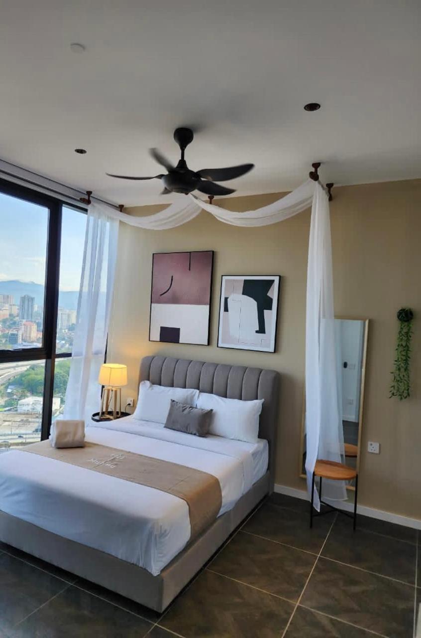 Scarletz Suites Klcc By Gc Luxury Suites Kuala Lumpur Bagian luar foto