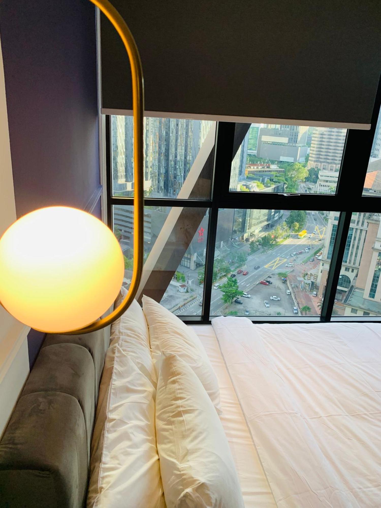 Scarletz Suites Klcc By Gc Luxury Suites Kuala Lumpur Bagian luar foto
