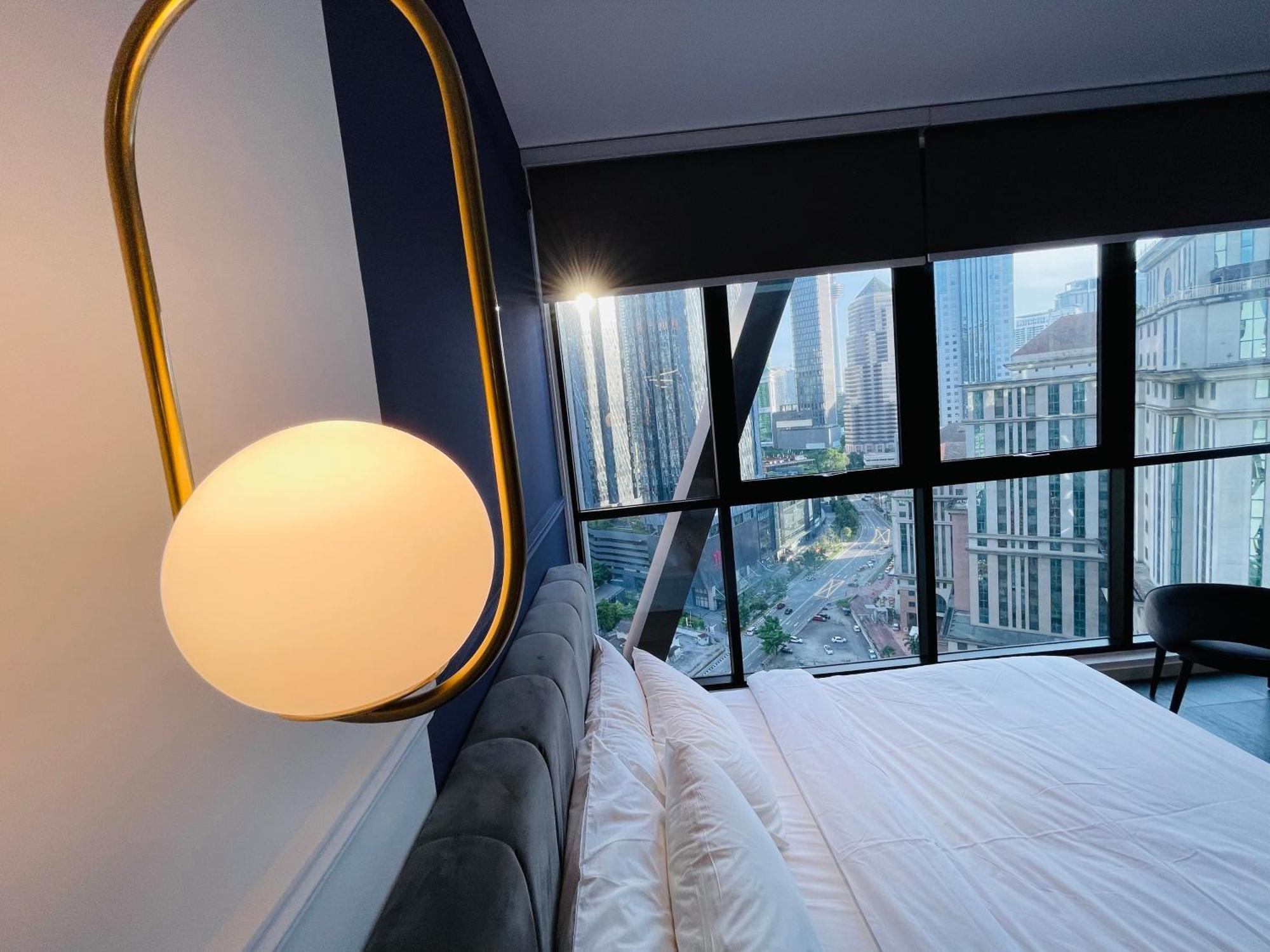 Scarletz Suites Klcc By Gc Luxury Suites Kuala Lumpur Bagian luar foto